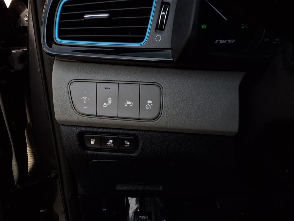 Used 2019 Kia Niro EX Premium w/ Sunroof Package image 14