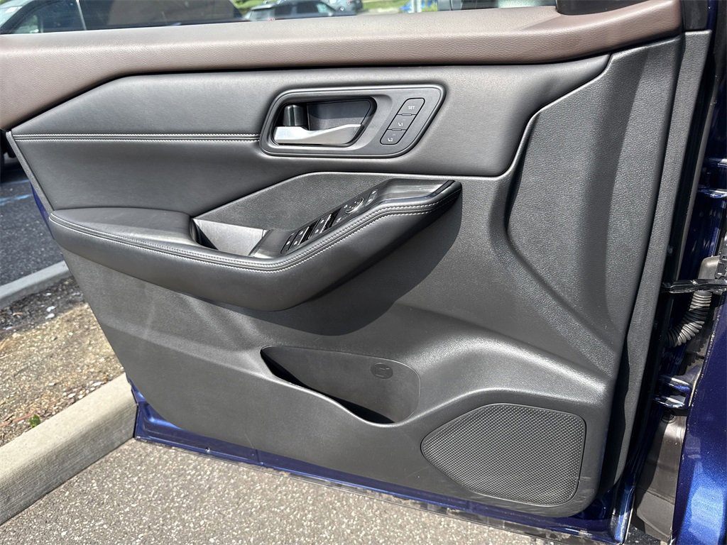 Certified 2023 Nissan Rogue SL w/ SL Premium Package image 24