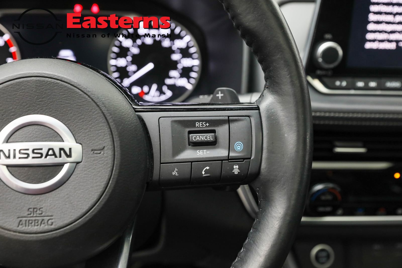 Used 2021 Nissan Rogue SL image 16