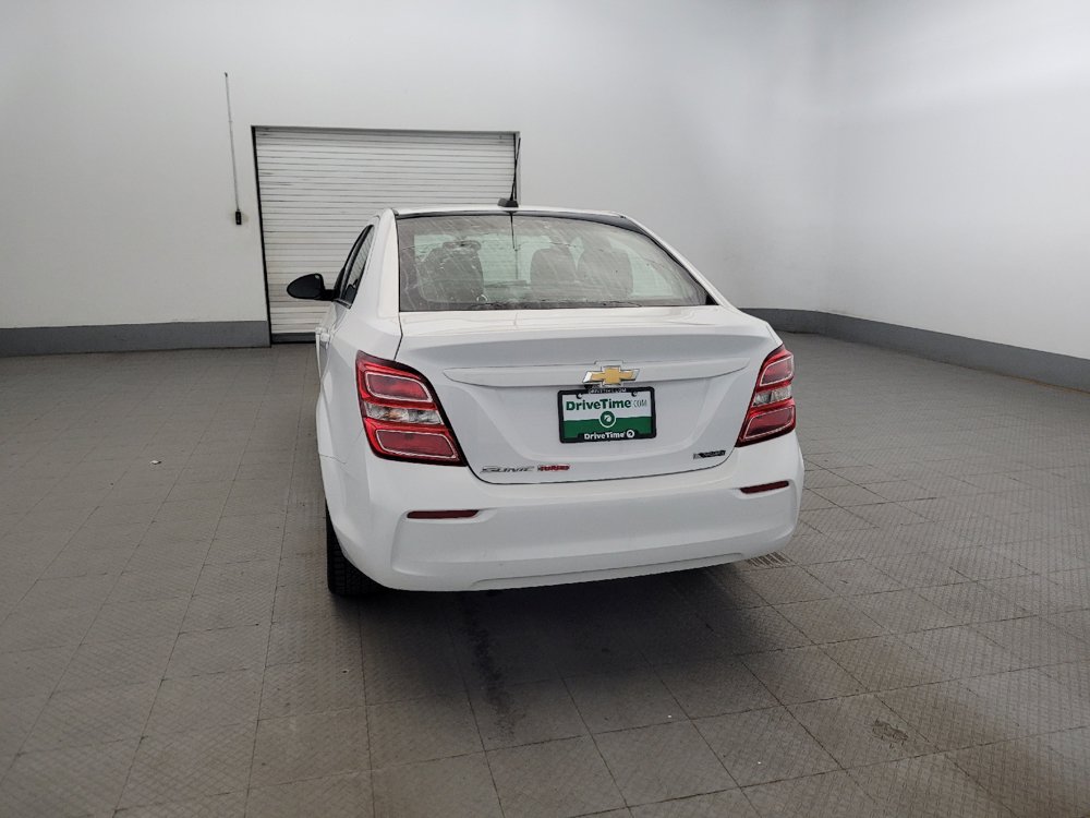 Used 2018 Chevrolet Sonic Premier FWD image 6