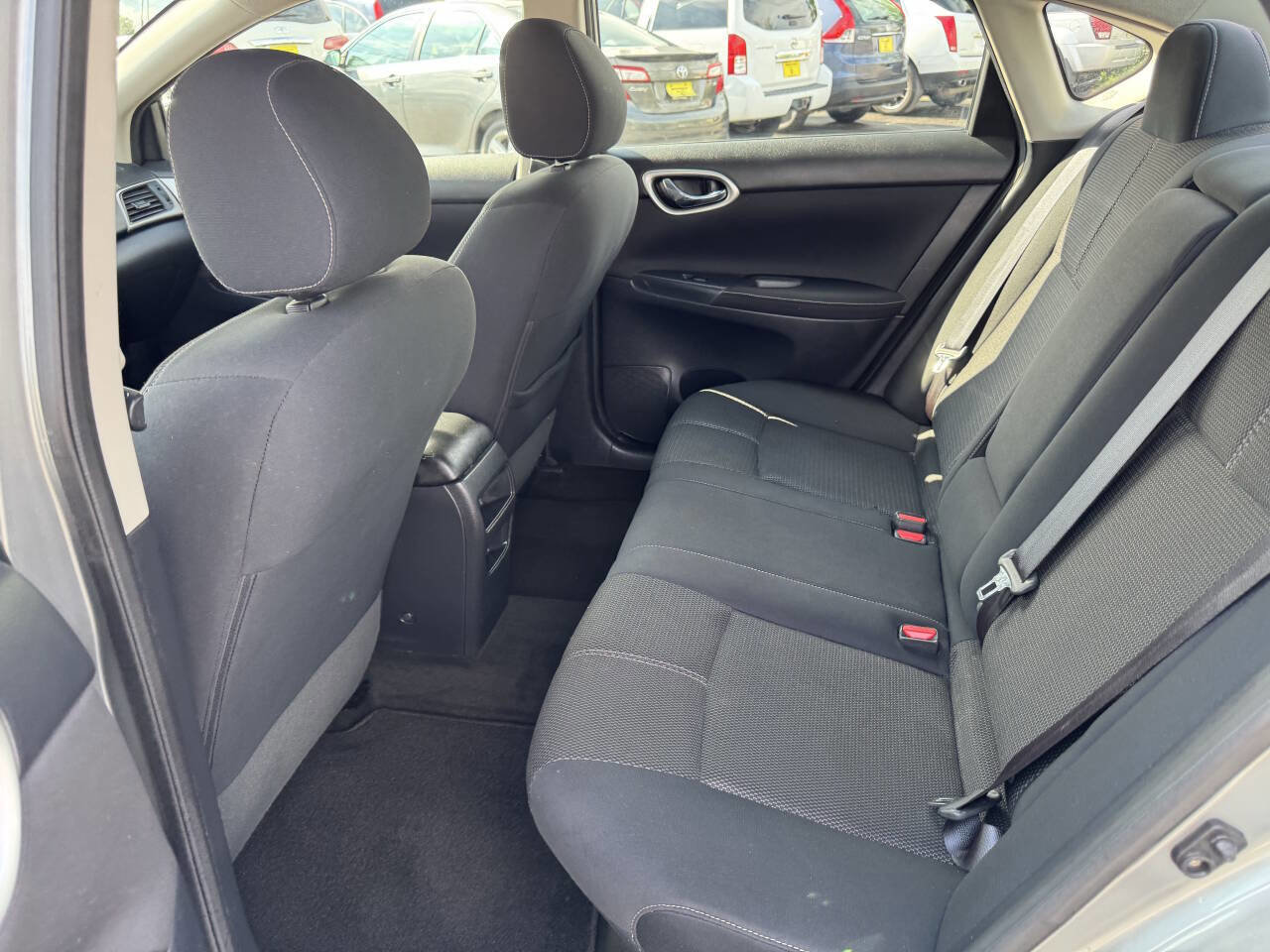 Used 2014 Nissan Sentra S image 28