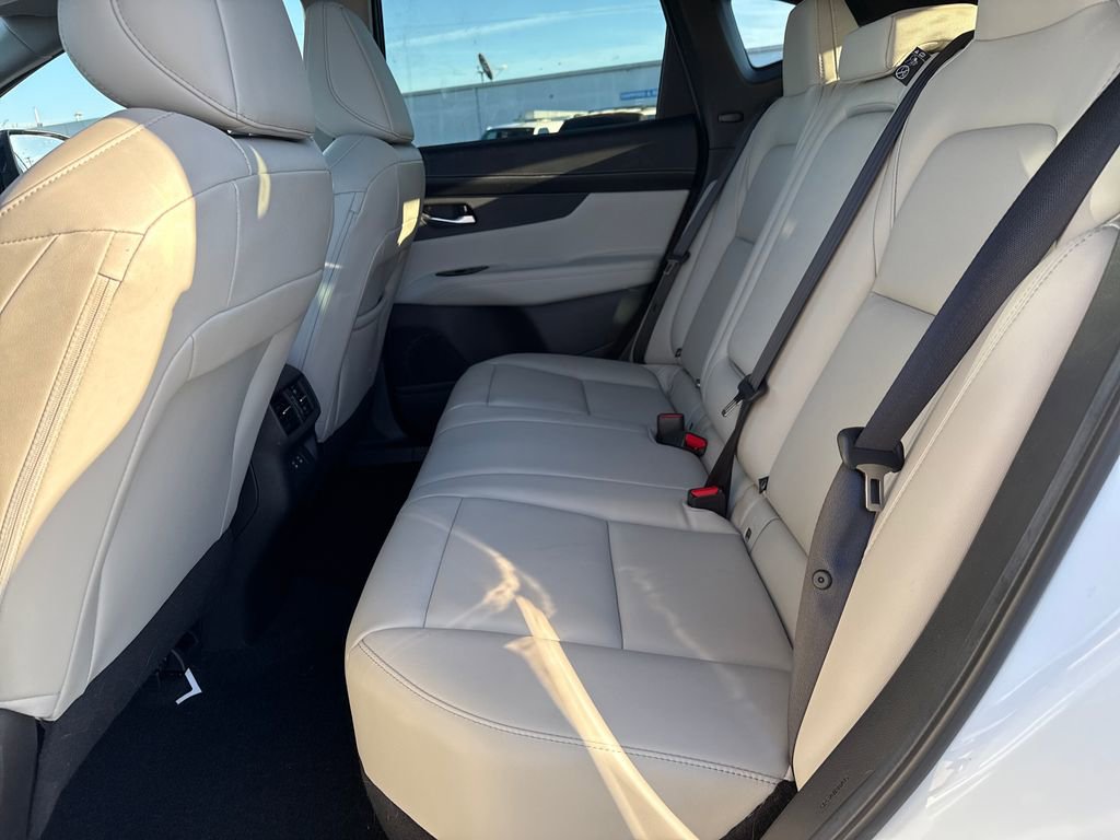 Used 2025 Nissan Murano SL image 28