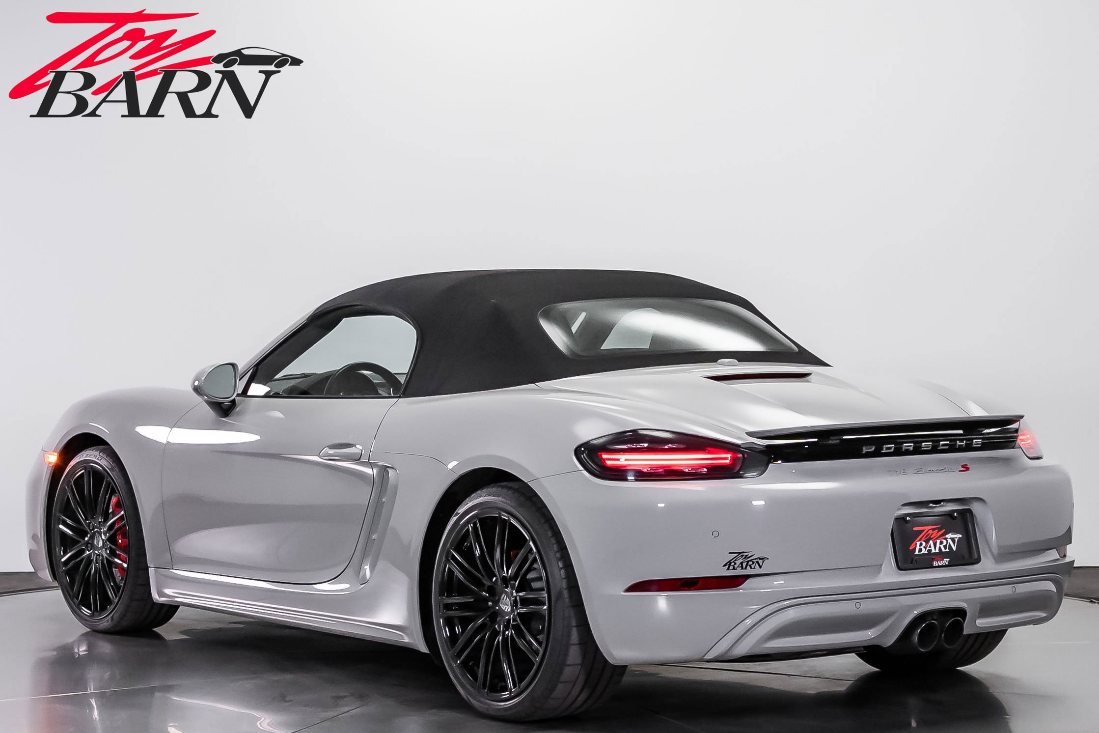 Used 2019 Porsche 718 Boxster S RWD image 11