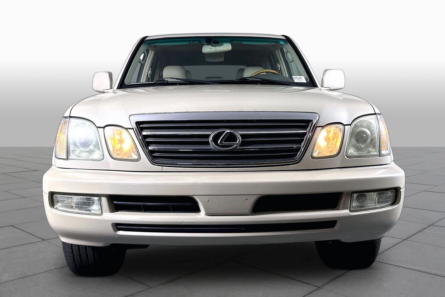 Used 2005 Lexus LX 470 4WD image 3