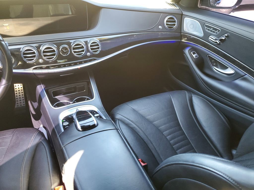 Used 2020 Mercedes-Benz S 560 Sedan image 16