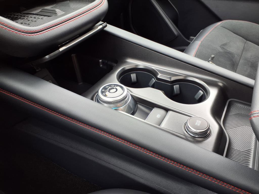 Used 2025 Ford Explorer ST image 8