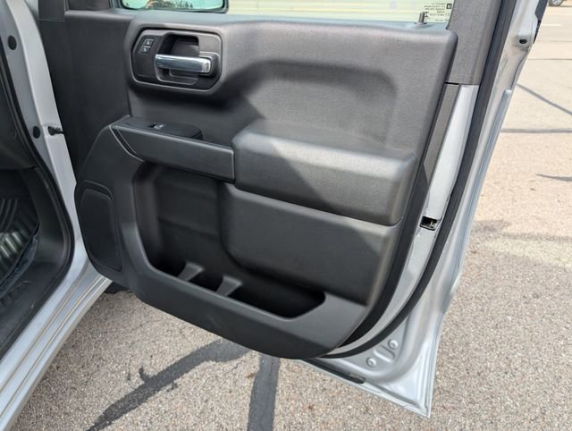 Used 2019 Chevrolet Silverado 1500 Custom w/ Custom Value Package image 5