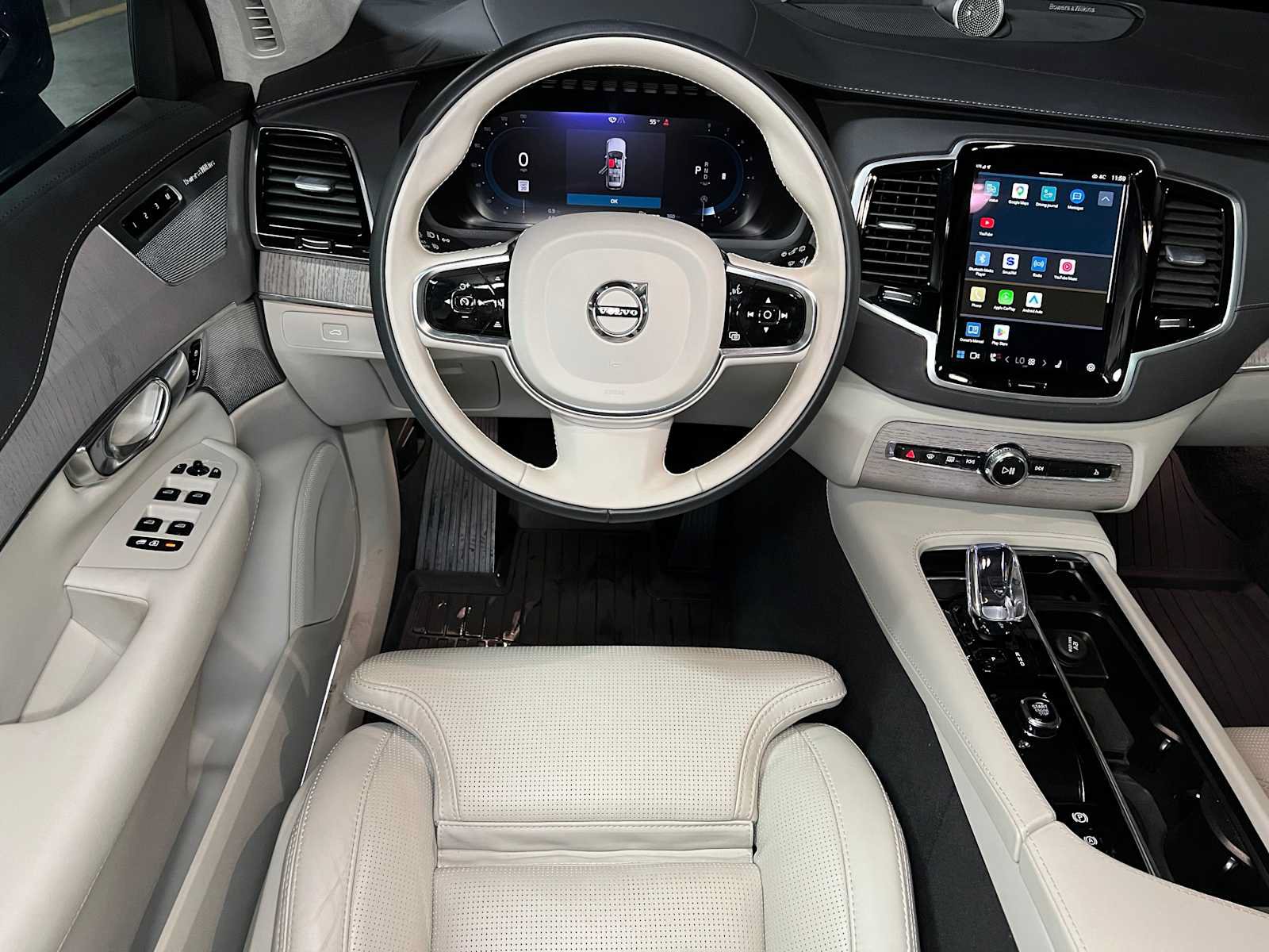 Used 2024 Volvo XC90 B6 Ultimate w/ Lounge Package AWD/4WD image 44