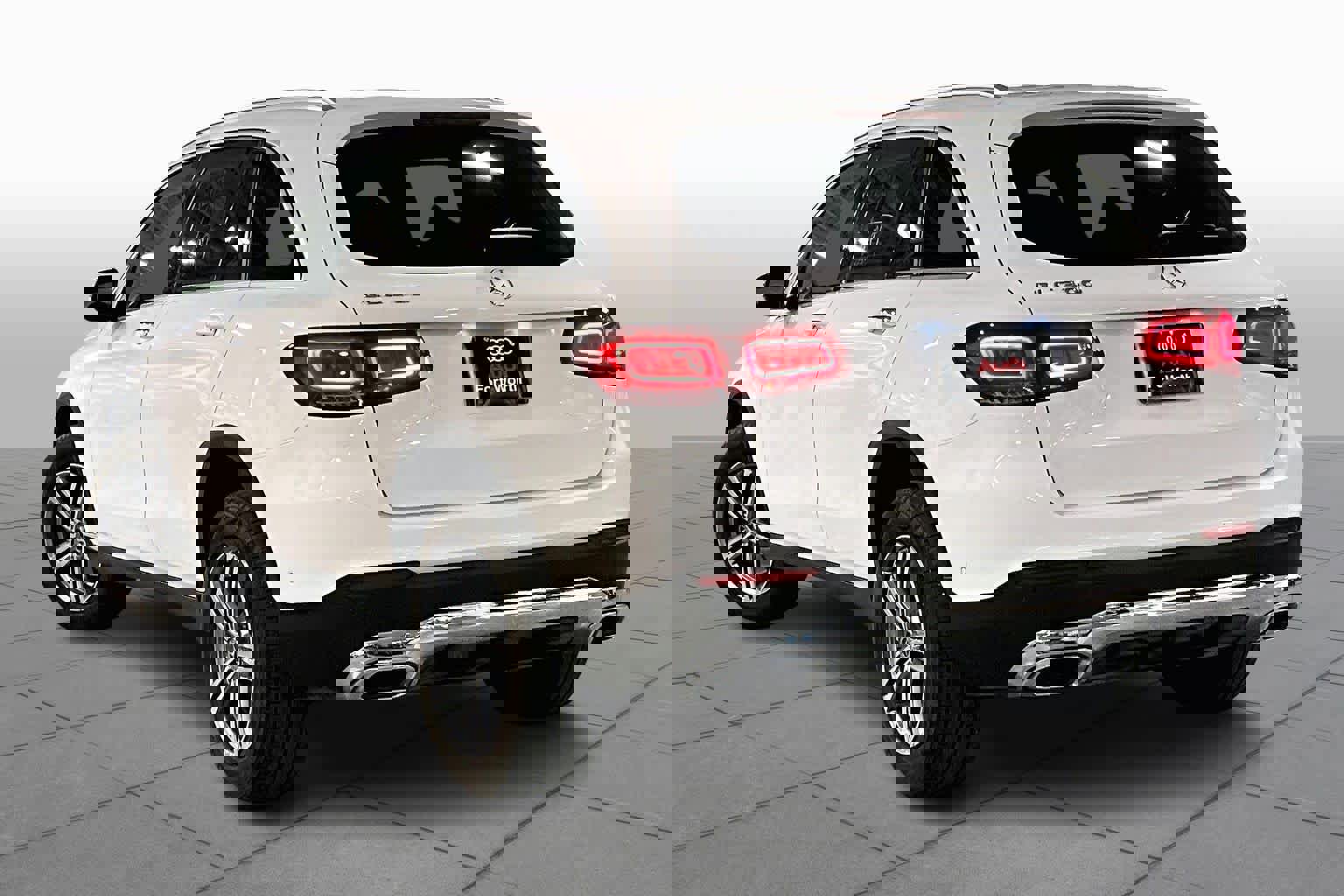 Used 2021 Mercedes-Benz GLC 300 image 12