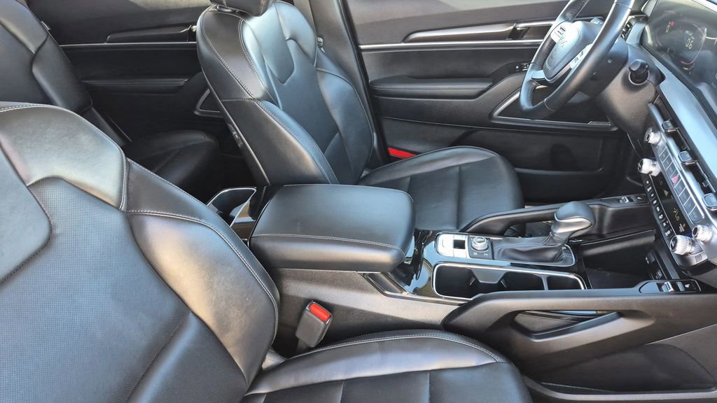 Certified 2025 Kia Telluride S image 20