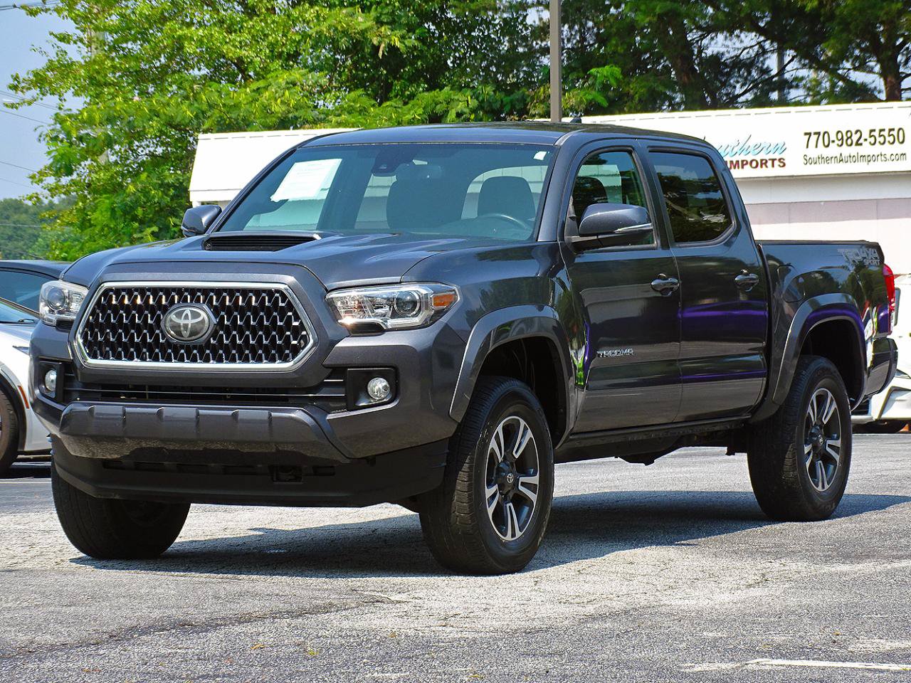 Used 2019 Toyota Tacoma TRD Sport w/ Technology Package AWD/4WD image 9