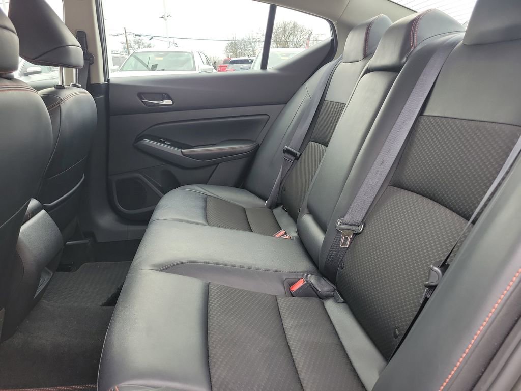 Used 2024 Nissan Altima 2.5 SR image 13