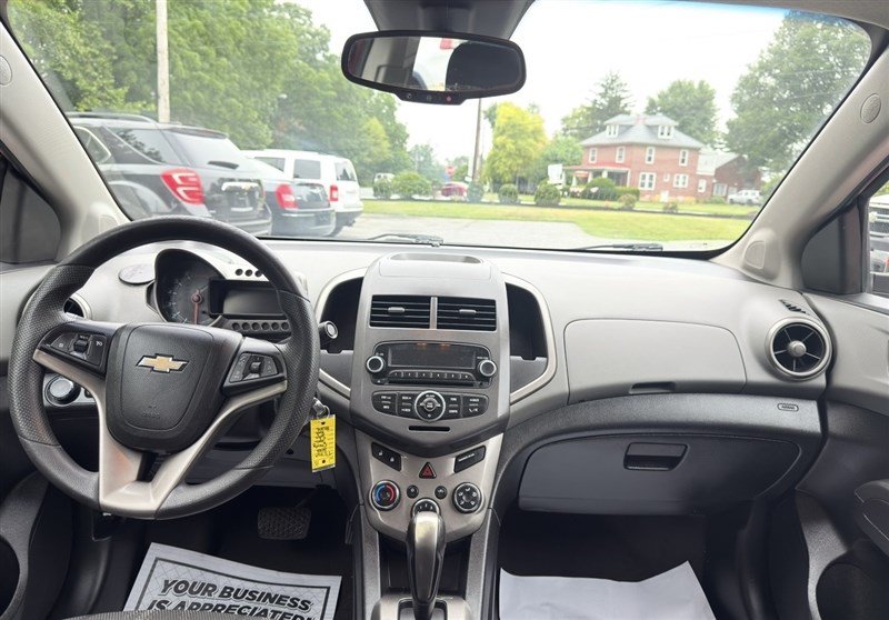 Used 2012 Chevrolet Sonic LT FWD image 11