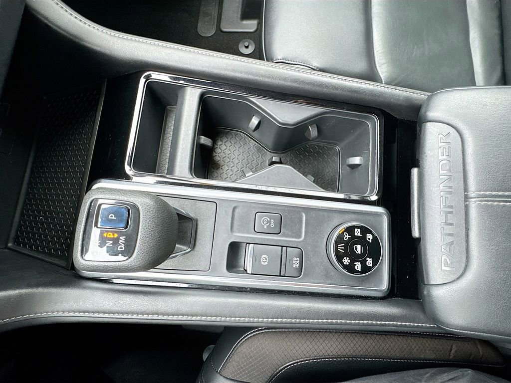 Used 2022 Nissan Pathfinder SL image 23