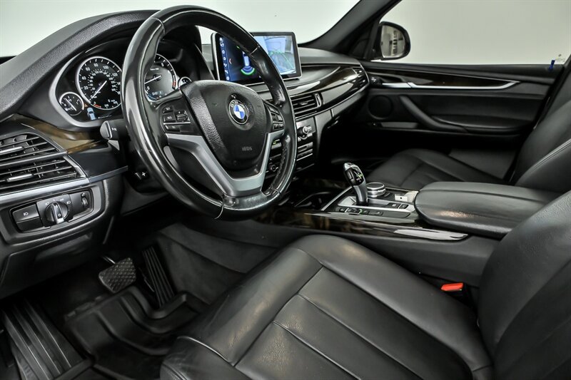 Used 2017 BMW X5 xDrive35i w/ Premium Package AWD/4WD image 16