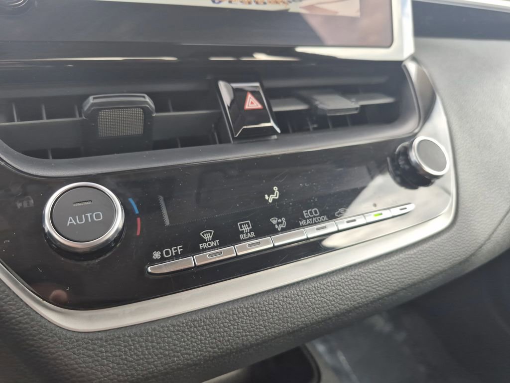 Used 2024 Toyota Corolla LE image 22