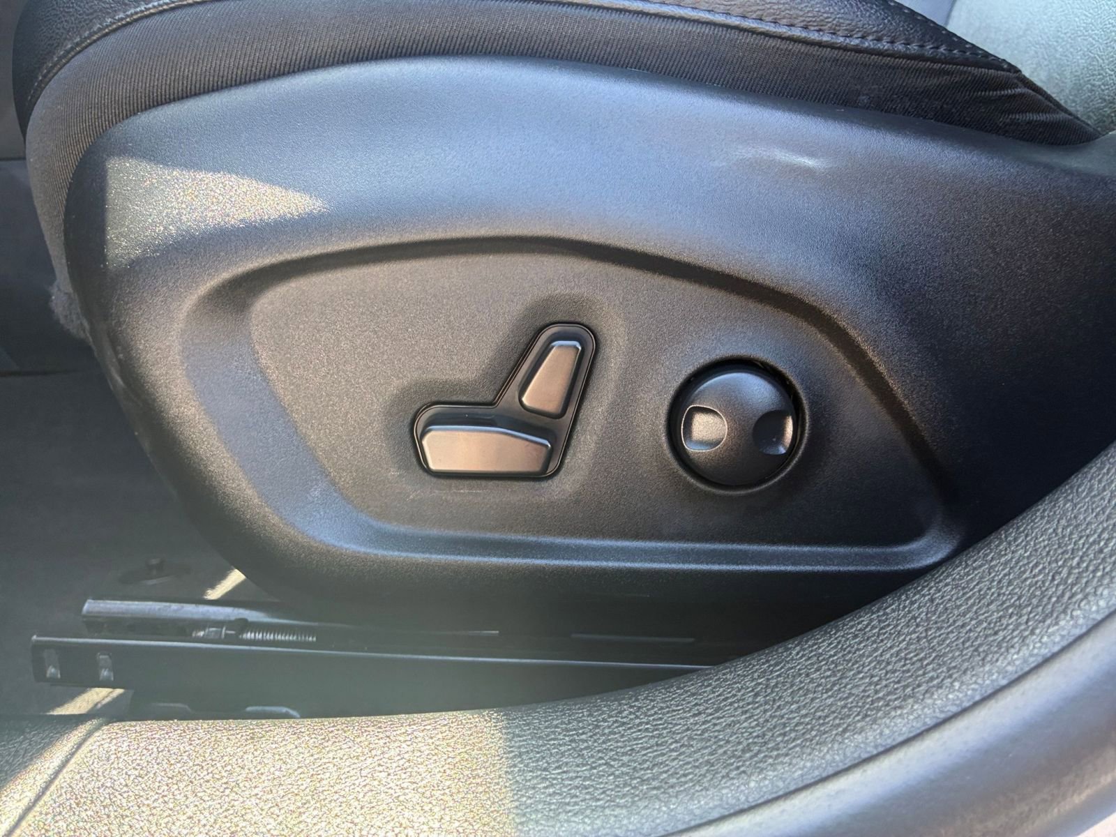 Used 2025 Jeep Compass Limited AWD/4WD image 22