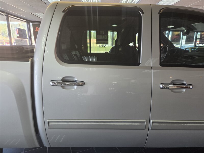 Used 2012 Chevrolet Silverado 1500 LTZ AWD/4WD image 39