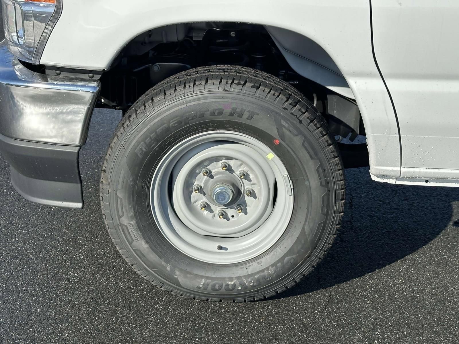 New 2025 Ford E-350 and Econoline 350 Super Duty w/ Power Equipment Group image 7