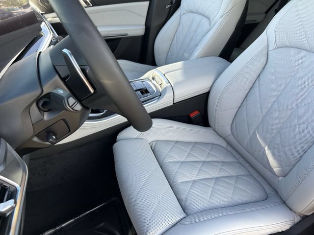 Used 2026 BMW X5 M60i AWD/4WD image 20