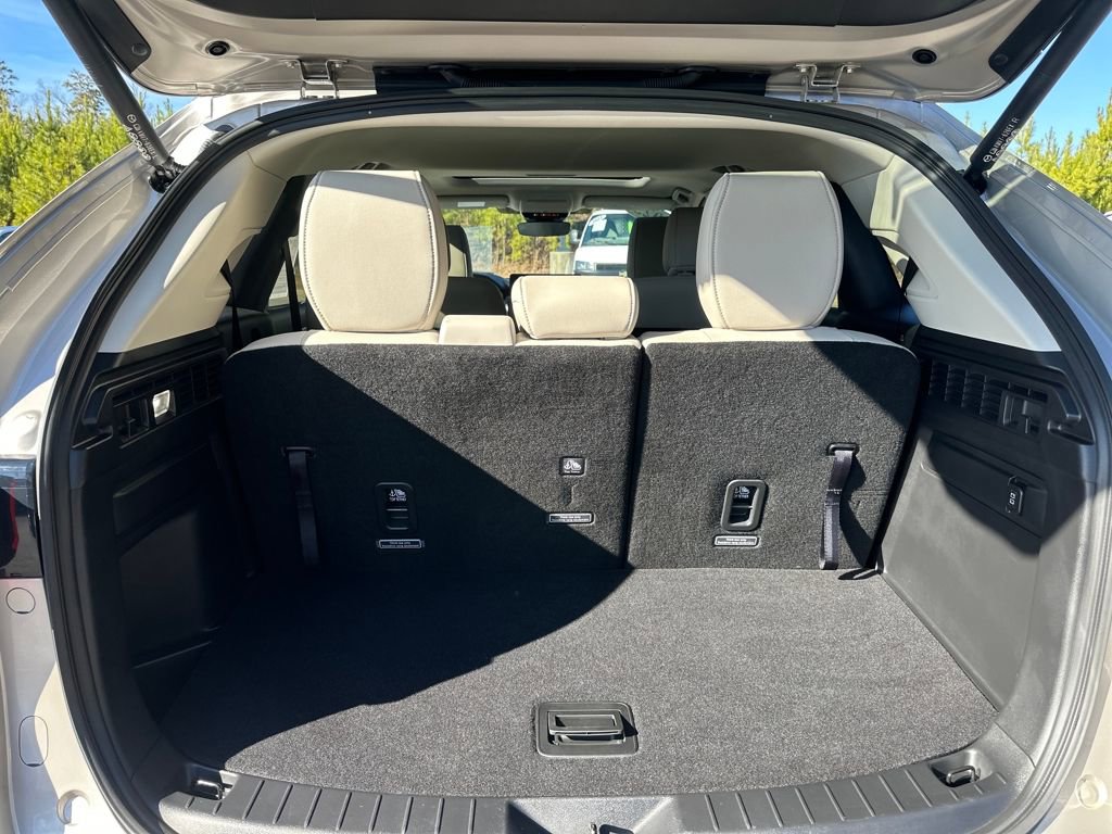 Used 2025 MAZDA CX-90 3.3 Turbo w/ Preferred Package image 32
