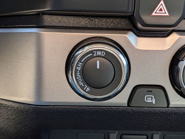 Used 2021 Toyota Tacoma SR AWD/4WD image 16