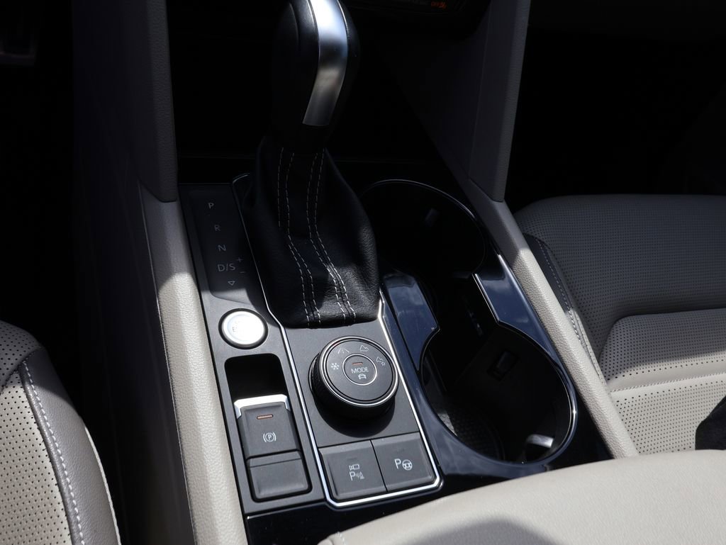 Certified 2023 Volkswagen Atlas SEL Premium image 35