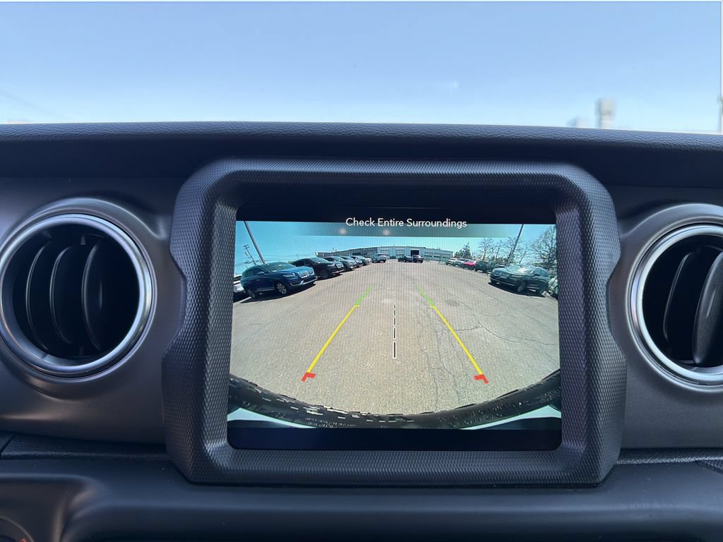 Used 2023 Jeep Wrangler Unlimited Rubicon 4xe w/ Cold Weather Group AWD/4WD image 29