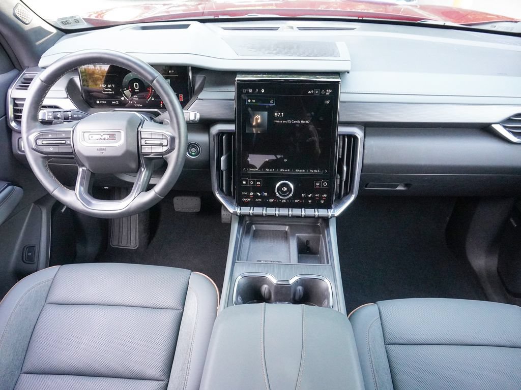 Used 2025 GMC Acadia AT4 w/ Luxury Package AWD/4WD image 41