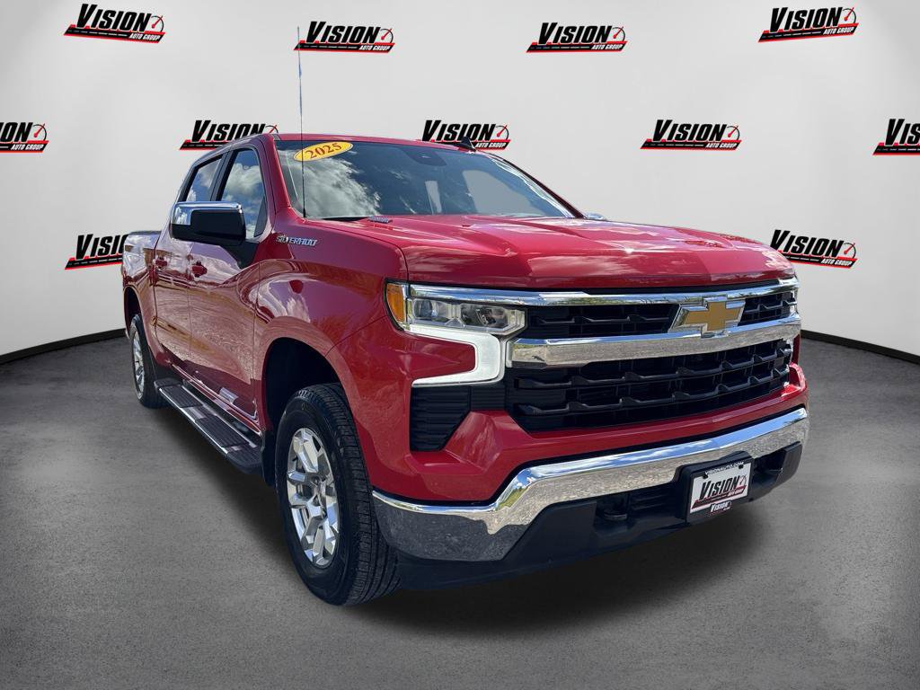 Used 2025 Chevrolet Silverado 1500 LT AWD/4WD image 3