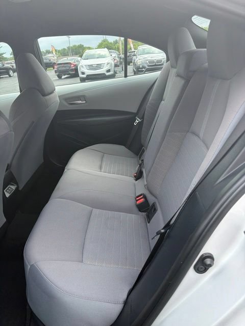 Used 2023 Toyota Corolla SE w/ Carpet Mat Package (TMS) FWD image 9