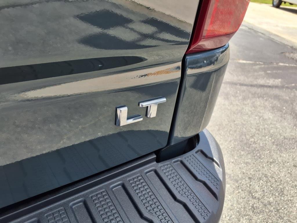 Used 2025 Chevrolet Silverado 1500 LT image 6