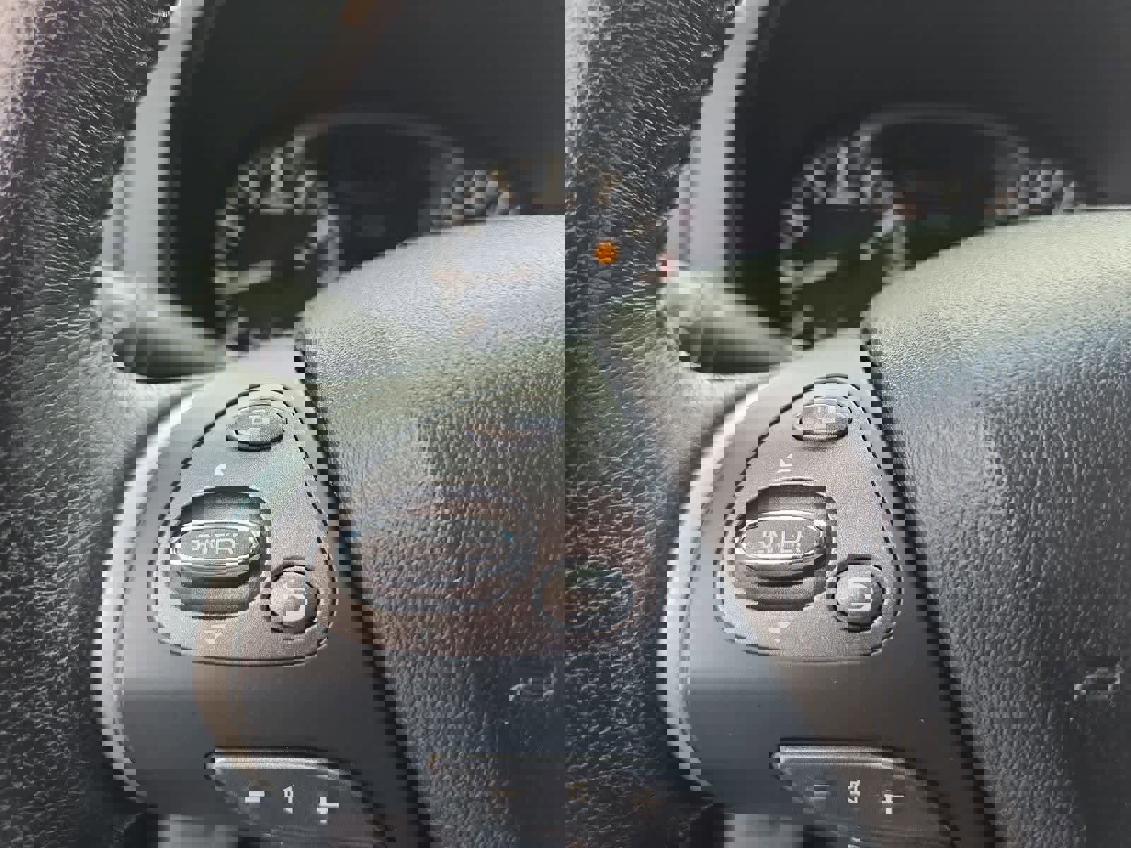 Used 2014 Nissan Pathfinder SL w/ Cargo Package FWD image 22