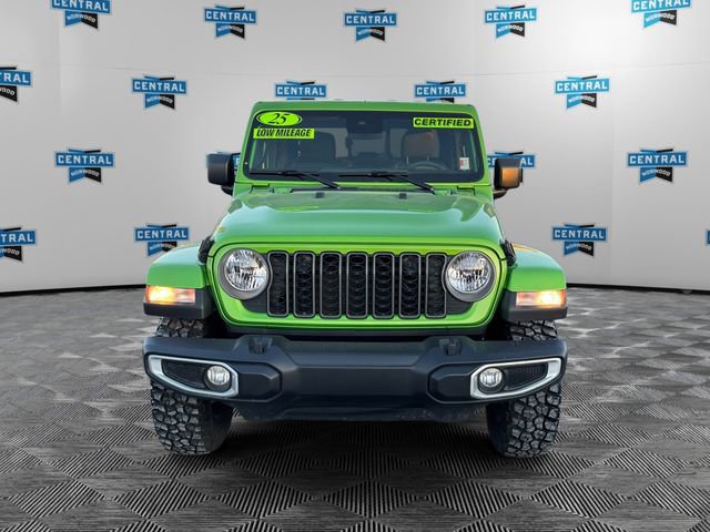 Certified 2025 Jeep Gladiator Sport image 9