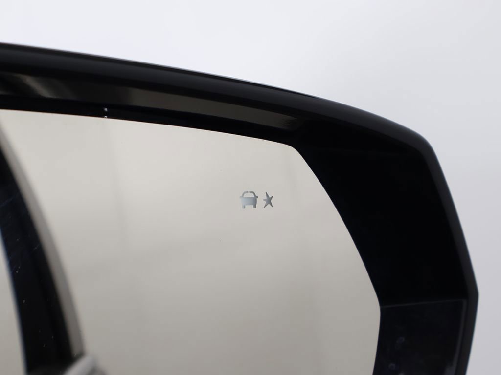 Used 2023 GMC Yukon Denali Ultimate w/ LPO, Floor Liner Package image 52