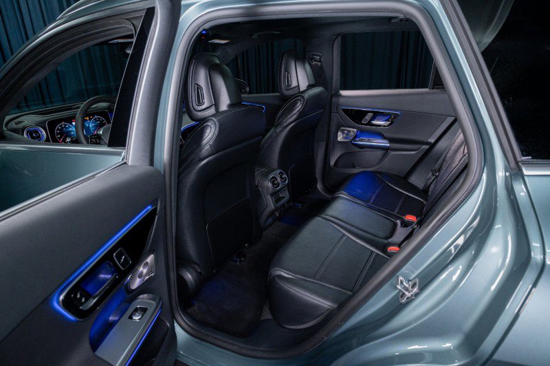 New 2026 Mercedes-Benz GLC 300 image 27