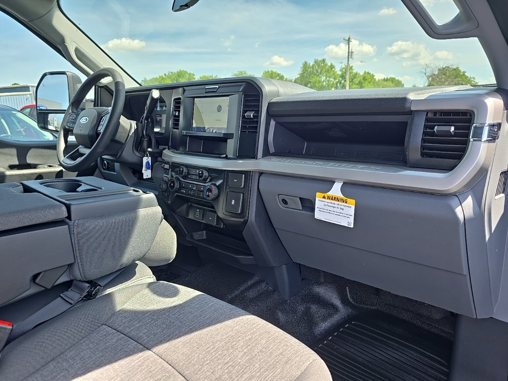 New 2026 Ford F250 XL AWD/4WD image 39