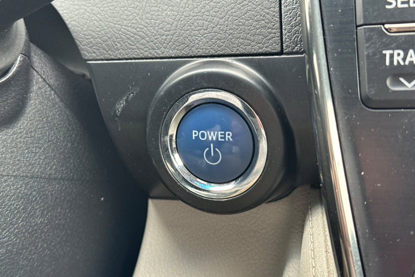 Used 2014 Toyota Camry LE FWD image 21