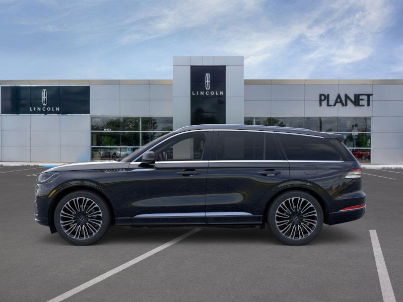 New 2026 Lincoln Aviator Black Label image 3