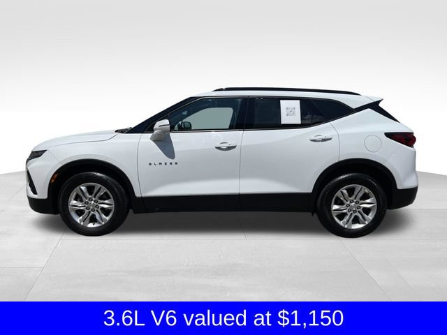 Used 2021 Chevrolet Blazer LT w/ Sound & Technology Package AWD/4WD image 2