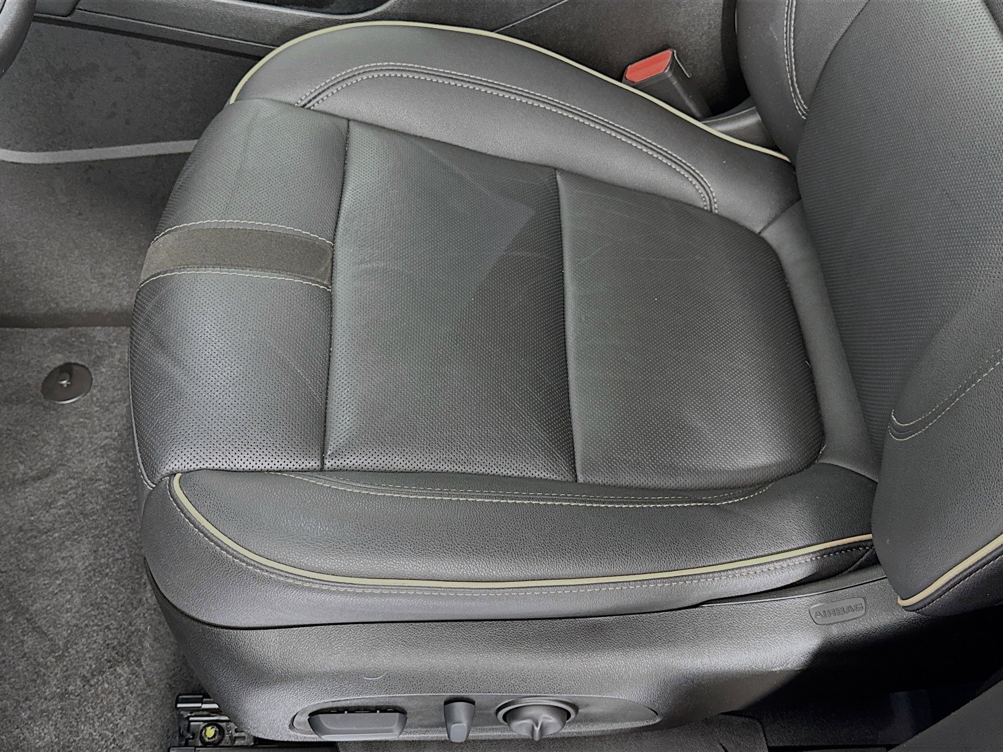 Used 2022 Chevrolet Blazer Premier w/ Enhanced Convenience Package image 20