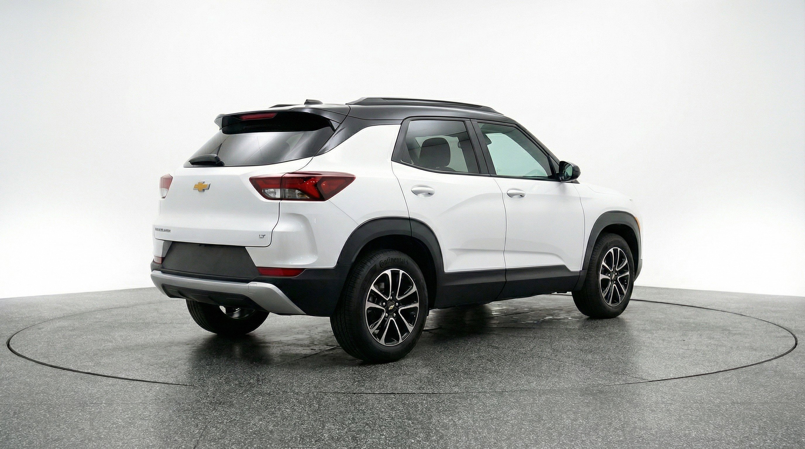 Used 2025 Chevrolet TrailBlazer LT FWD image 9