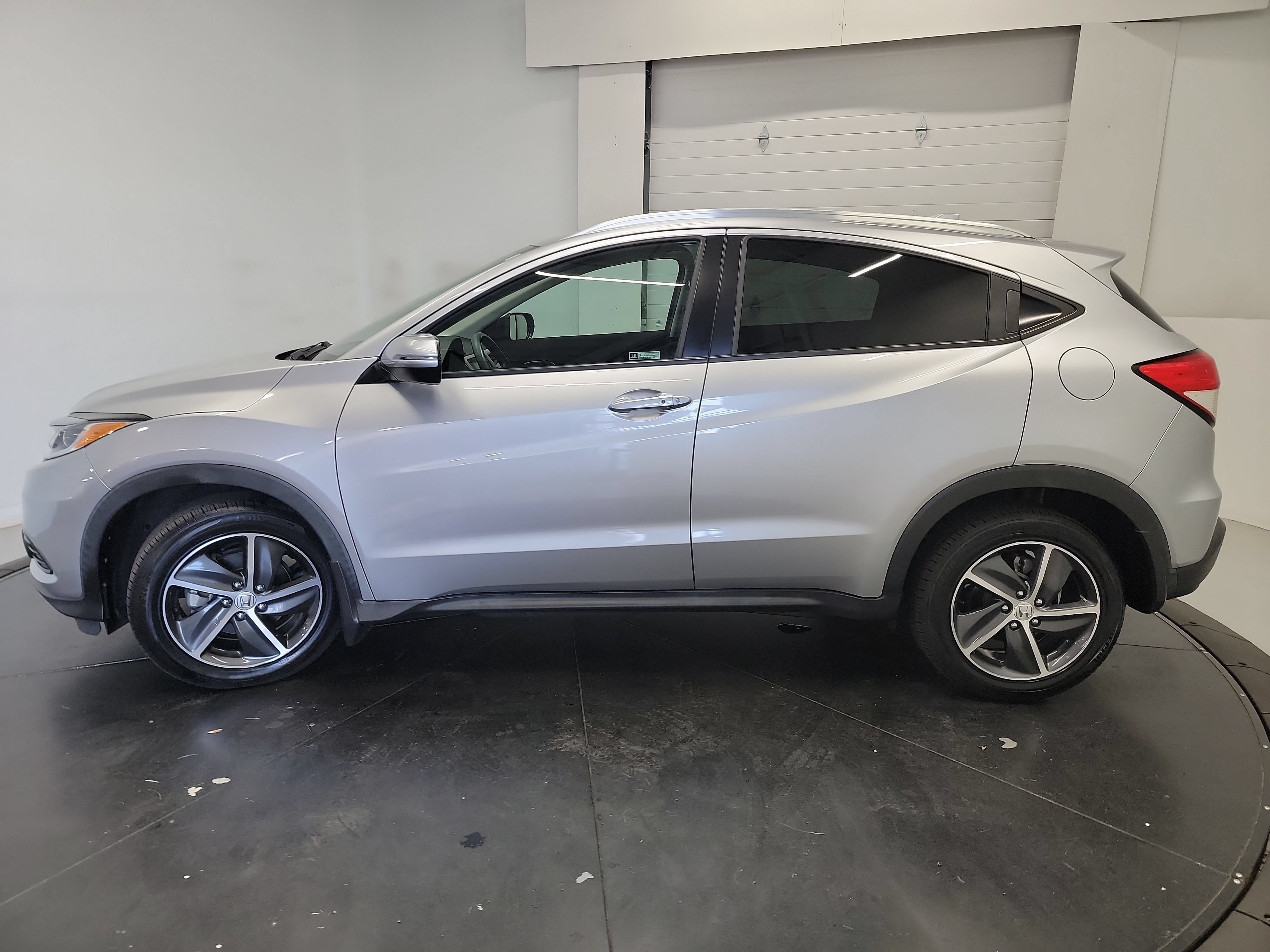 Used 2021 Honda HR-V EX image 4