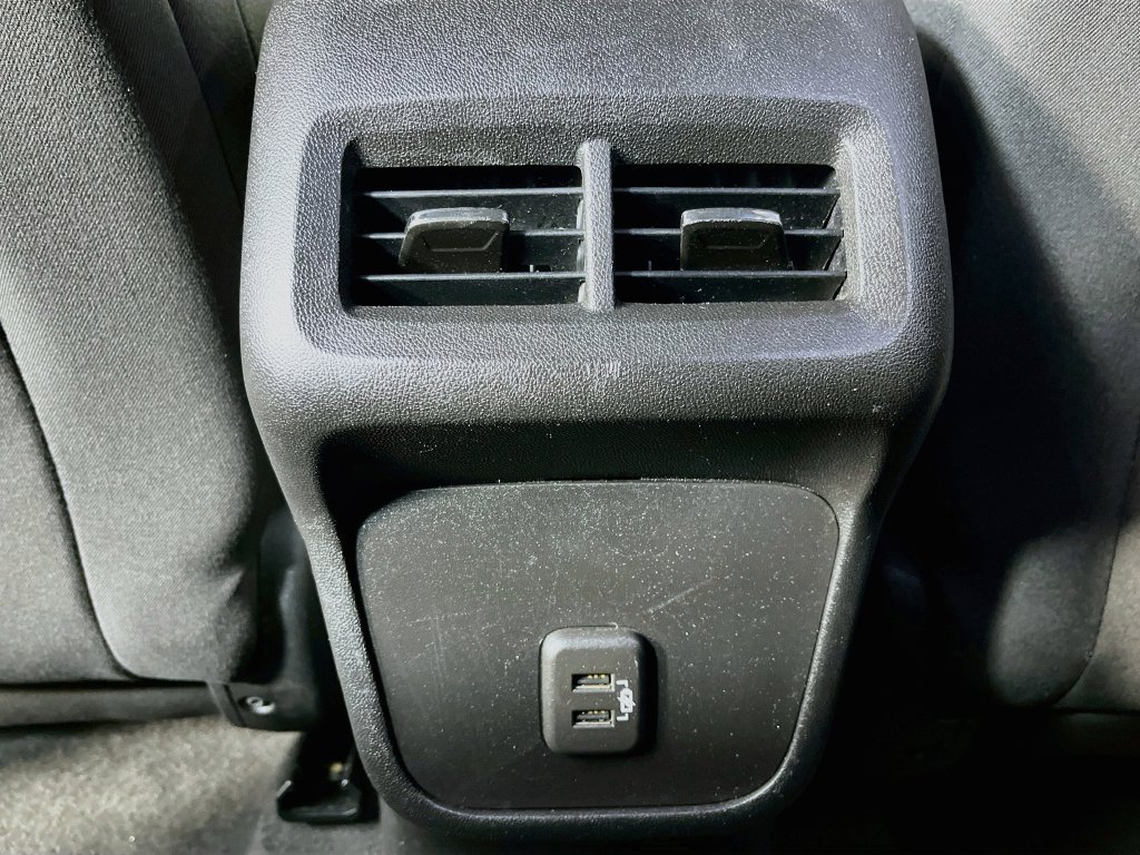 Used 2019 Chevrolet Equinox LS FWD image 29