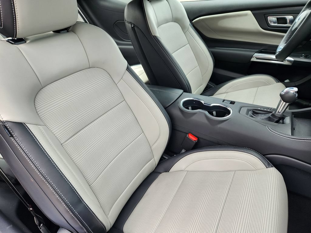 Used 2025 Ford Mustang GT Premium RWD image 19