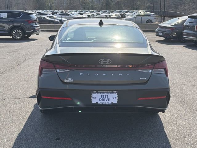 New 2026 Hyundai Elantra Sport image 6