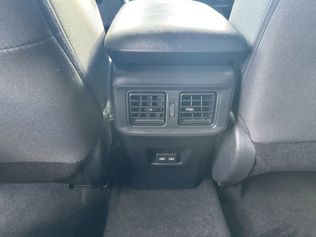 Used 2024 Toyota RAV4 XLE AWD/4WD image 13