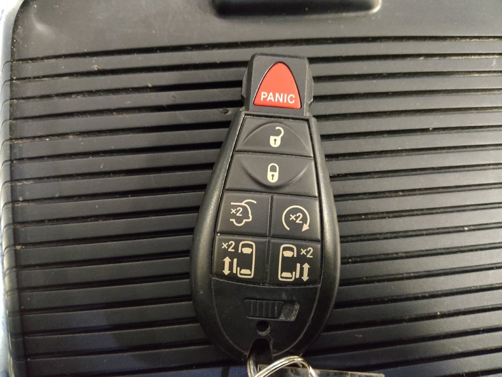 Used 2017 Dodge Grand Caravan GT FWD image 32