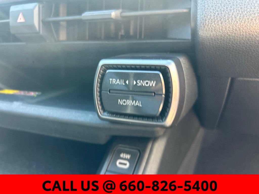 Used 2026 Toyota RAV4 XLE Premium AWD/4WD image 9