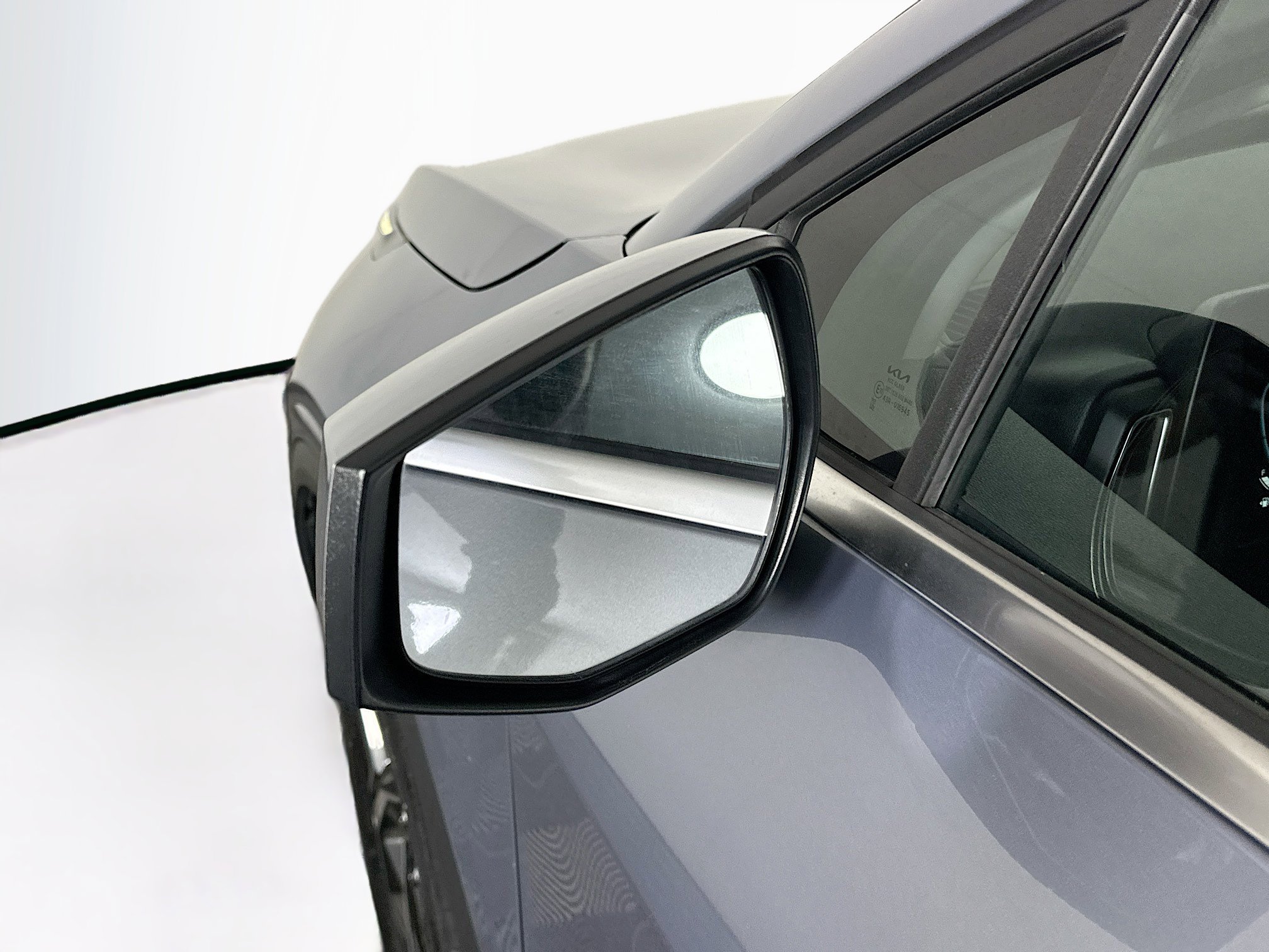 Used 2025 Kia Sportage LX image 16